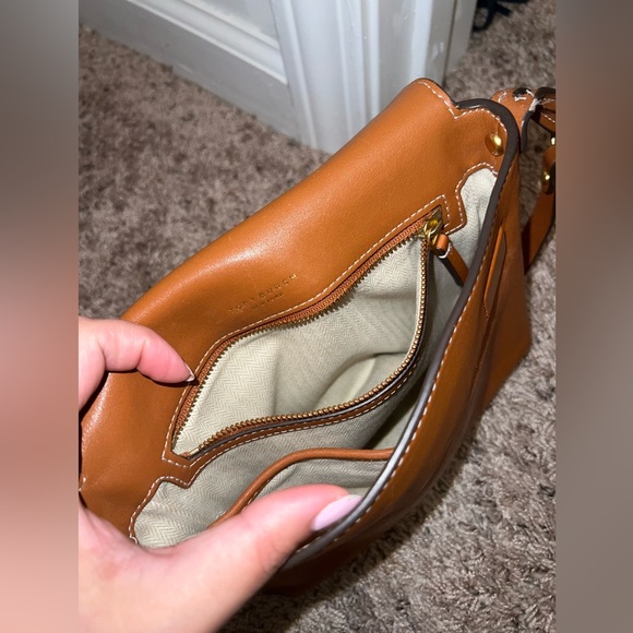 Tory Burch Satchel/Purse - Picture 5 of 7